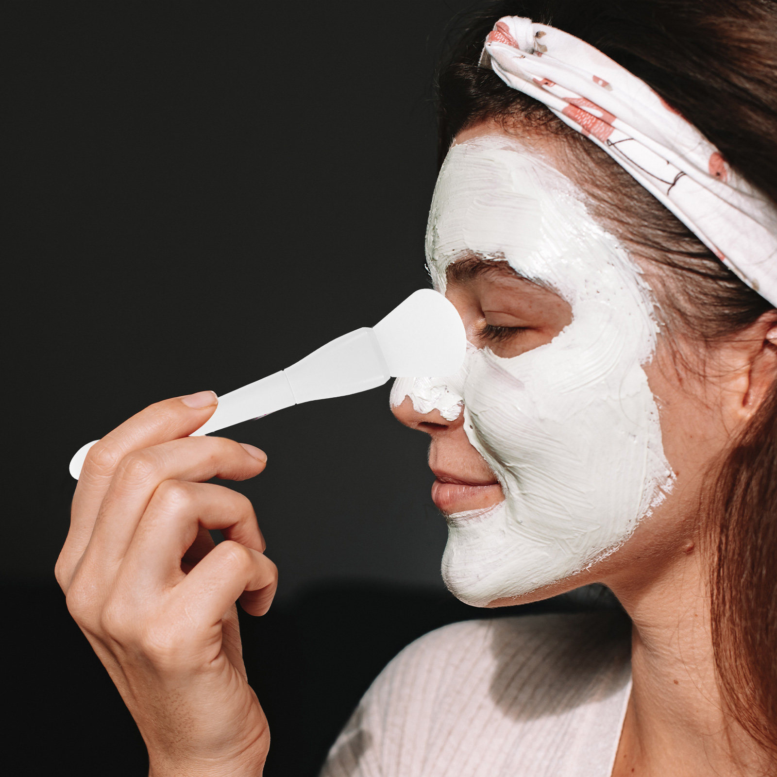 Skincare Routine - Silicone Face Mask Applicator Brush Dual-Ended